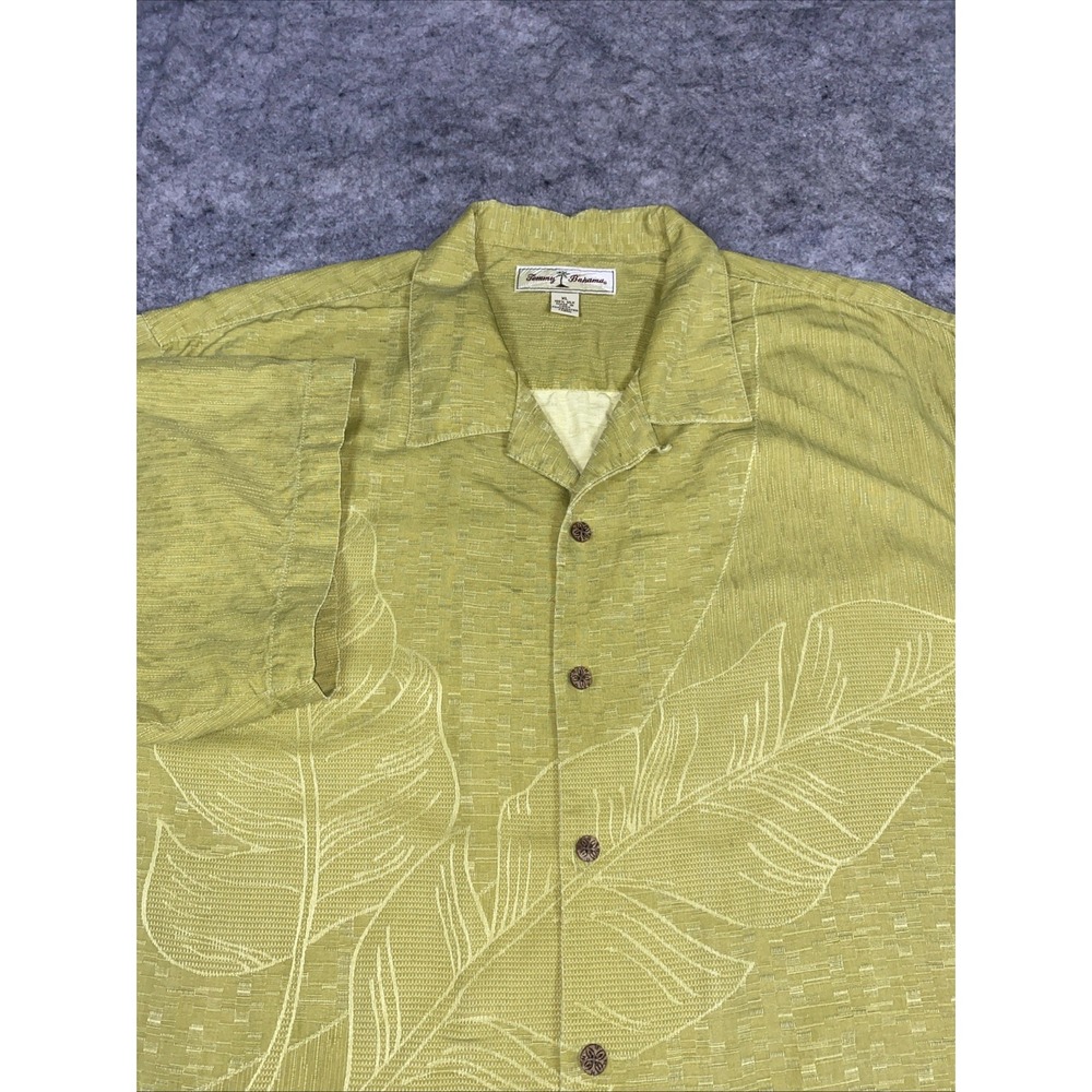 Tommy Bahama Camp Shirt Men's XL Green Silk Hawaiian Floral Tropical Pattern
